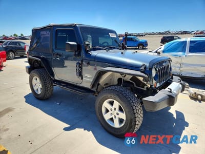 Czwarte zdjęcie samochodu z boku: 2008 JEEP WRANGLER SAHARA VIN:1J4FA54178L617620 - miniatura