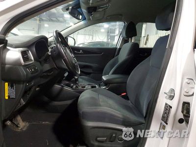 Zdjęcie 7 z 13 samochodu: 2018 KIA SORENTO LX V6 VIN:5XYPGDA5XJG421392 - miniatura