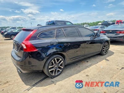 Trzecie zdjęcie samochodu z tyłu: 2018 VOLVO V60 T5 DYNAMIC WAGON VIN:YV140MELXJ2389290 - miniatura