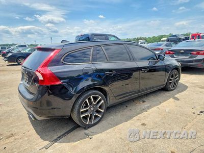 Trzecie zdjęcie samochodu z tyłu: 2018 VOLVO V60 T5 DYNAMIC WAGON VIN:YV140MELXJ2389290 - miniatura
