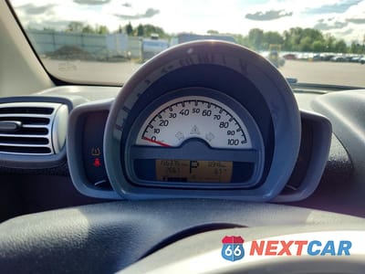 Zdjęcie 9 z 12 samochodu: 2008 SMART FORTWO 2D VIN:WMEEJ31X58K180206 - miniatura