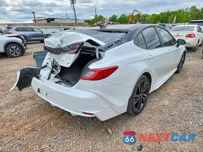 Trzecie zdjęcie samochodu z tyłu: 2025 TOYOTA CAMRY XSE VIN:4T1DBADK4SU005951 - miniatura