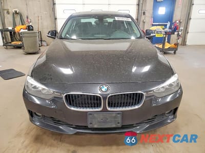 Piąte zdjęcie samochodu w środku: 2013 BMW 328 XI VIN:WBA3B3C51DJ976205 - miniatura