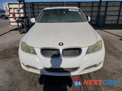 Piąte zdjęcie samochodu w środku: 2011 BMW 335 I VIN:WBAPM5C55BE575852 - miniatura