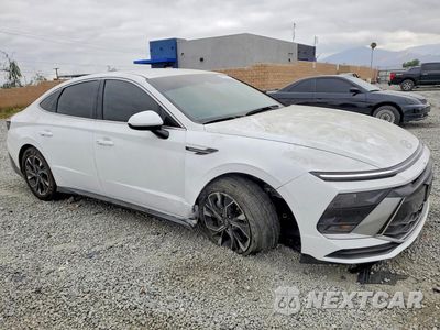 Czwarte zdjęcie samochodu z boku: 2025 HYUNDAI SONATA SEL VIN:KMHL64JA8SA474099 - miniatura