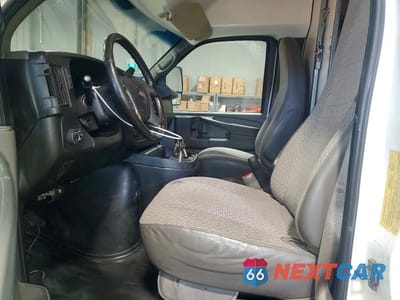 Zdjęcie 7 z 14 samochodu: 2014 CHEVROLET EXPRESS G3500 VIN:1GB0G2CL1E1194251 - miniatura