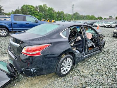 Trzecie zdjęcie samochodu z tyłu: 2015 NISSAN ALTIMA 2.5 S VIN:1N4AL3AP1FC458457 - miniatura