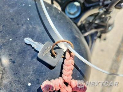 Zdjęcie 8 z 9 samochodu: 2009 HARLEY-DAVIDSON XL883 N VIN:1HD4LE2459K458042 - miniatura