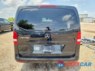 Zdjęcie 6 z 13 samochodu: 2018 MERCEDES-BENZ METRIS VIN:WD4PG2EE8J3499744 - miniatura