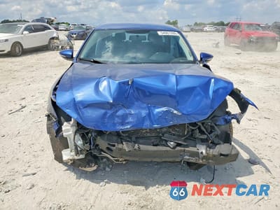 Piąte zdjęcie samochodu w środku: 2017 VOLKSWAGEN PASSAT R-LINE VIN:1VWDT7A34HC054533 - miniatura