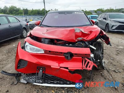Piąte zdjęcie samochodu w środku: 2021 VOLKSWAGEN ID.4 PRO S VIN:WVGUNPE28MP059618 - miniatura