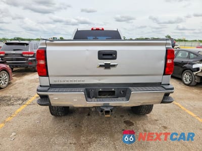 Zdjęcie 6 z 12 samochodu: 2015 CHEVROLET SILVERADO K2500 HEAVY DUTY VIN:1GC2KUEG9FZ517835 - miniatura