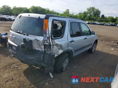 Trzecie zdjęcie samochodu z tyłu: 2002 HONDA CRV AWD VIN:SHSRD78852U010289 - miniatura