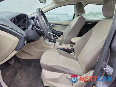 Zdjęcie 7 z 12 samochodu: 2013 FORD FOCUS SE VIN:1FADP3K25DL129102 - miniatura