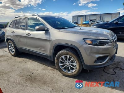Czwarte zdjęcie samochodu z boku: 2021 JEEP CHEROKEE LATITUDE PLUS VIN:1C4PJMLB3MD154619 - miniatura