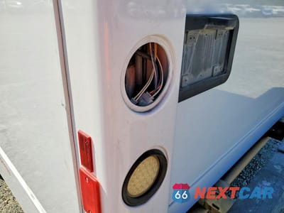 Zdjęcie 9 z 10 samochodu: 2008 FORD ECONOLINE E450 SUPER DUTY CUTAWAY VAN VIN:1FD4E45S28DB00931 - miniatura
