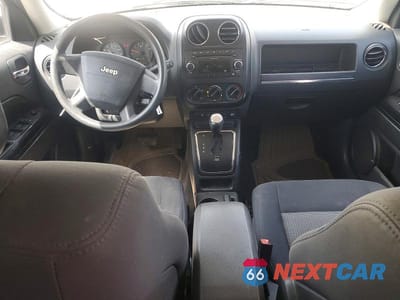 Zdjęcie 8 z 13 samochodu: 2009 JEEP PATRIOT SPORT VIN:1J4FF28B19D232729 - miniatura