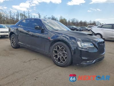 Czwarte zdjęcie samochodu z boku: 2017 CHRYSLER 300 S VIN:2C3CCAGG6HH512550 - miniatura