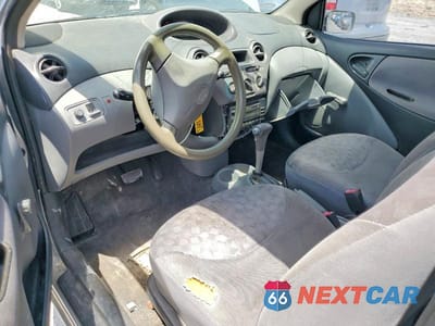 Zdjęcie 8 z 12 samochodu: 2001 TOYOTA ECHO BASE VIN:JTDAT123110100876 - miniatura