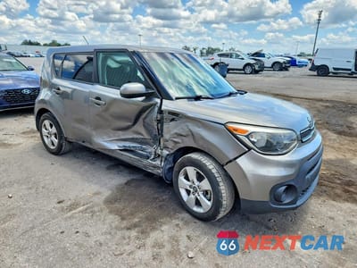 Czwarte zdjęcie samochodu z boku: 2018 KIA SOUL BASE VIN:KNDJN2A28J7522384 - miniatura