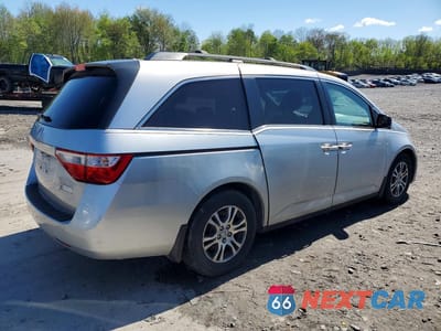 Trzecie zdjęcie samochodu z tyłu: 2013 HONDA ODYSSEY VIN:5FNRL5H61DB018387 - miniatura