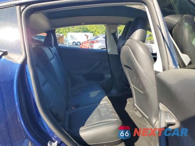 Zdjęcie 10 z 12 samochodu: 2022 TESLA Y VIN:7SAYGDEE6NA020580 - miniatura