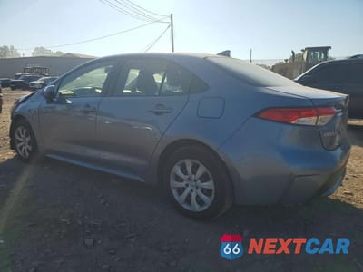Drugie zdjęcie samochodu z przodu: 2022 TOYOTA COROLLA LE VIN:JTDEPMAE3NJ229924 - miniatura