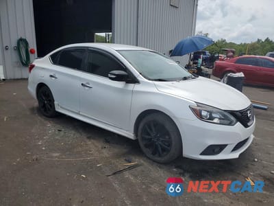 Czwarte zdjęcie samochodu z boku: 2018 NISSAN SENTRA SR VIN:3N1AB7AP8JY253161 - miniatura