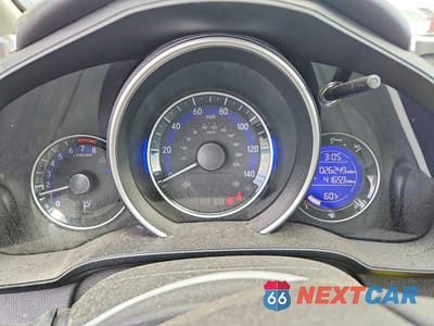Zdjęcie 9 z 12 samochodu: 2015 HONDA FIT LX VIN:3HGGK5H56FM771804 - miniatura
