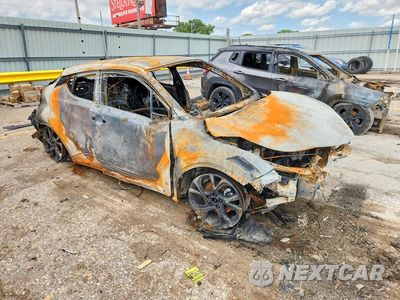 Czwarte zdjęcie samochodu z boku: 2019 TOYOTA C-HR XLE VIN:JTNKHMBX3K1052508 - miniatura