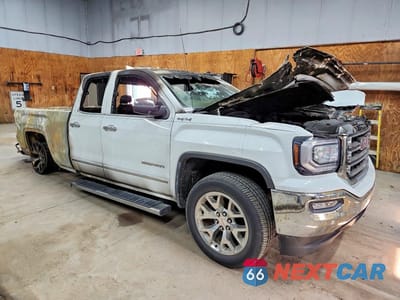 Czwarte zdjęcie samochodu z boku: 2018 GMC SIERRA K1500 SLT VIN:1GTV2NEC5JZ120440 - miniatura