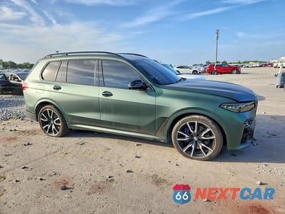 Czwarte zdjęcie samochodu z boku: 2019 BMW X7 XDRIVE50I VIN:5UXCX4C53KLS37881 - miniatura