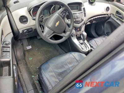 Zdjęcie 8 z 12 samochodu: 2013 CHEVROLET CRUZE LS VIN:1G1PA5SG5D7260340 - miniatura