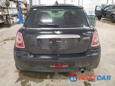 Zdjęcie 6 z 13 samochodu: 2012 MINI COOPER VIN:WMWSU3C57CT369637 - miniatura