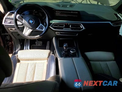 Zdjęcie 8 z 12 samochodu: 2021 BMW X5 M50I VIN:5UXJU4C05M9E59281 - miniatura