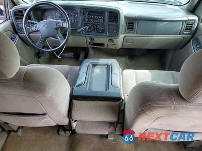 Zdjęcie 8 z 13 samochodu: 2005 CHEVROLET SUBURBAN C1500 VIN:1GNEC16ZX5J248175 - miniatura
