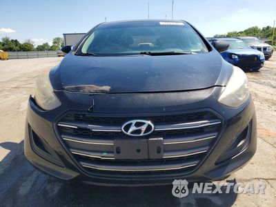 Piąte zdjęcie samochodu w środku: 2017 HYUNDAI ELANTRA GT BASE VIN:KMHD35LH5HU349632 - miniatura