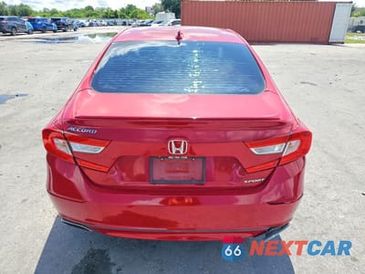 Zdjęcie 6 z 12 samochodu: 2018 HONDA ACCORD SPORT VIN:1HGCV1F30JA217857 - miniatura