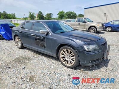 Czwarte zdjęcie samochodu z boku: 2011 CHRYSLER 300 LIMITED VIN:2C3CA5CG0BH538457 - miniatura