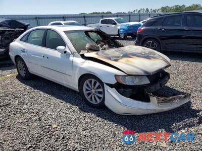 Czwarte zdjęcie samochodu z boku: 2007 HYUNDAI AZERA SE VIN:KMHFC46FX7A233078 - miniatura