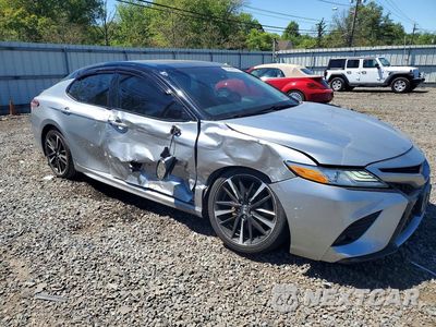 Czwarte zdjęcie samochodu z boku: 2020 TOYOTA CAMRY XSE VIN:4T1K61AK0LU309909 - miniatura