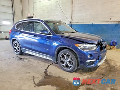 Czwarte zdjęcie samochodu z boku: 2018 BMW X1 XDRIVE28I VIN:WBXHT3C3XJ5F92471 - miniatura