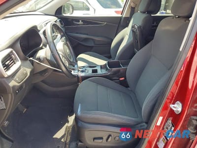 Zdjęcie 7 z 13 samochodu: 2016 KIA SORENTO LX VIN:5XYPG4A31GG144512 - miniatura