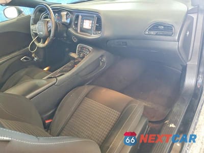 Zdjęcie 10 z 12 samochodu: 2016 DODGE CHALLENGER SXT VIN:2C3CDZAG8GH255409 - miniatura
