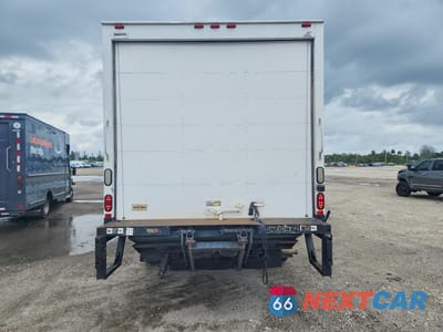 Zdjęcie 6 z 13 samochodu: 2016 FORD E350 BOX TRUCK VIN:1FDWE3FL3GDC24022 - miniatura
