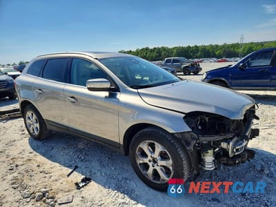 Czwarte zdjęcie samochodu z boku: 2013 VOLVO XC60 3.2 VIN:YV4952DL7D2441477 - miniatura