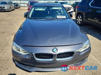 Piąte zdjęcie samochodu w środku: 2018 BMW 320 XI VIN:WBA8A3C59JA492268 - miniatura
