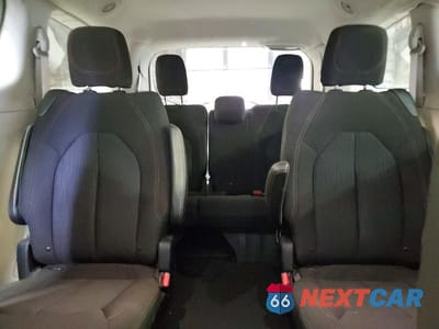 Zdjęcie 10 z 13 samochodu: 2017 CHRYSLER PACIFICA LX VIN:2C4RC1CG1HR665570 - miniatura