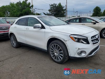Czwarte zdjęcie samochodu z boku: 2018 MERCEDES-BENZ GLA 250 VIN:WDCTG4EB3JJ479482 - miniatura