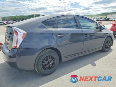 Trzecie zdjęcie samochodu z tyłu: 2012 TOYOTA PRIUS TWO VIN:JTDKN3DU9C1513271 - miniatura